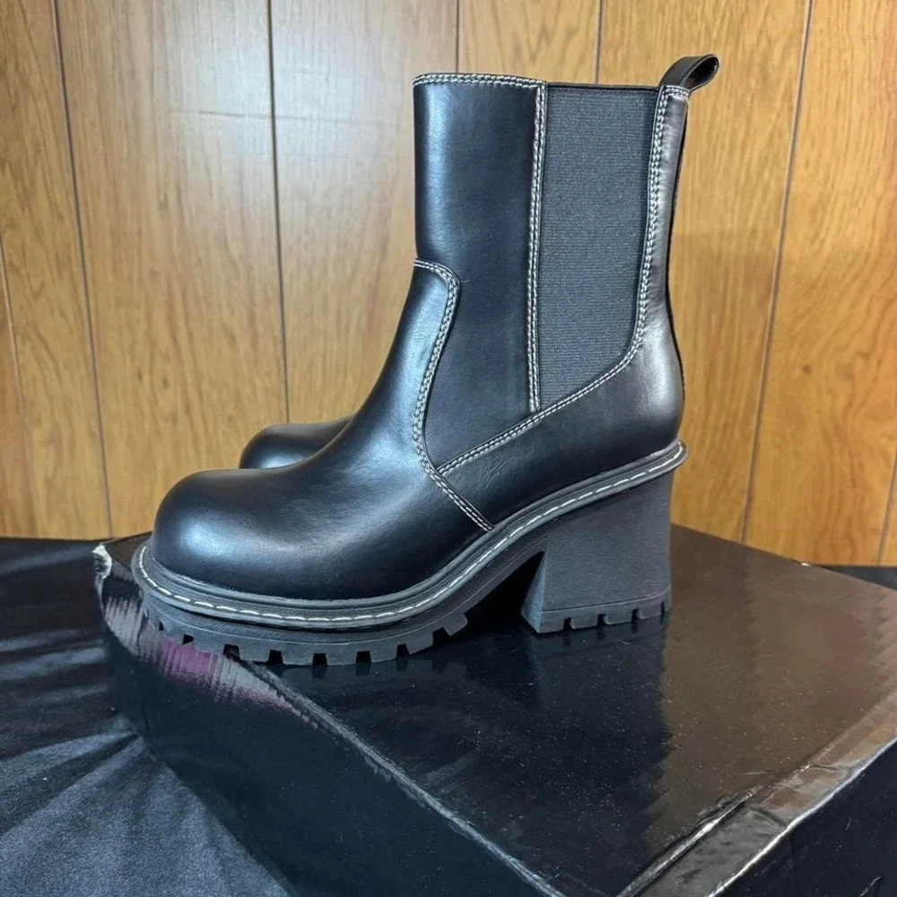 Dolls Kill Black leather Chelsea ankle boots  2.5